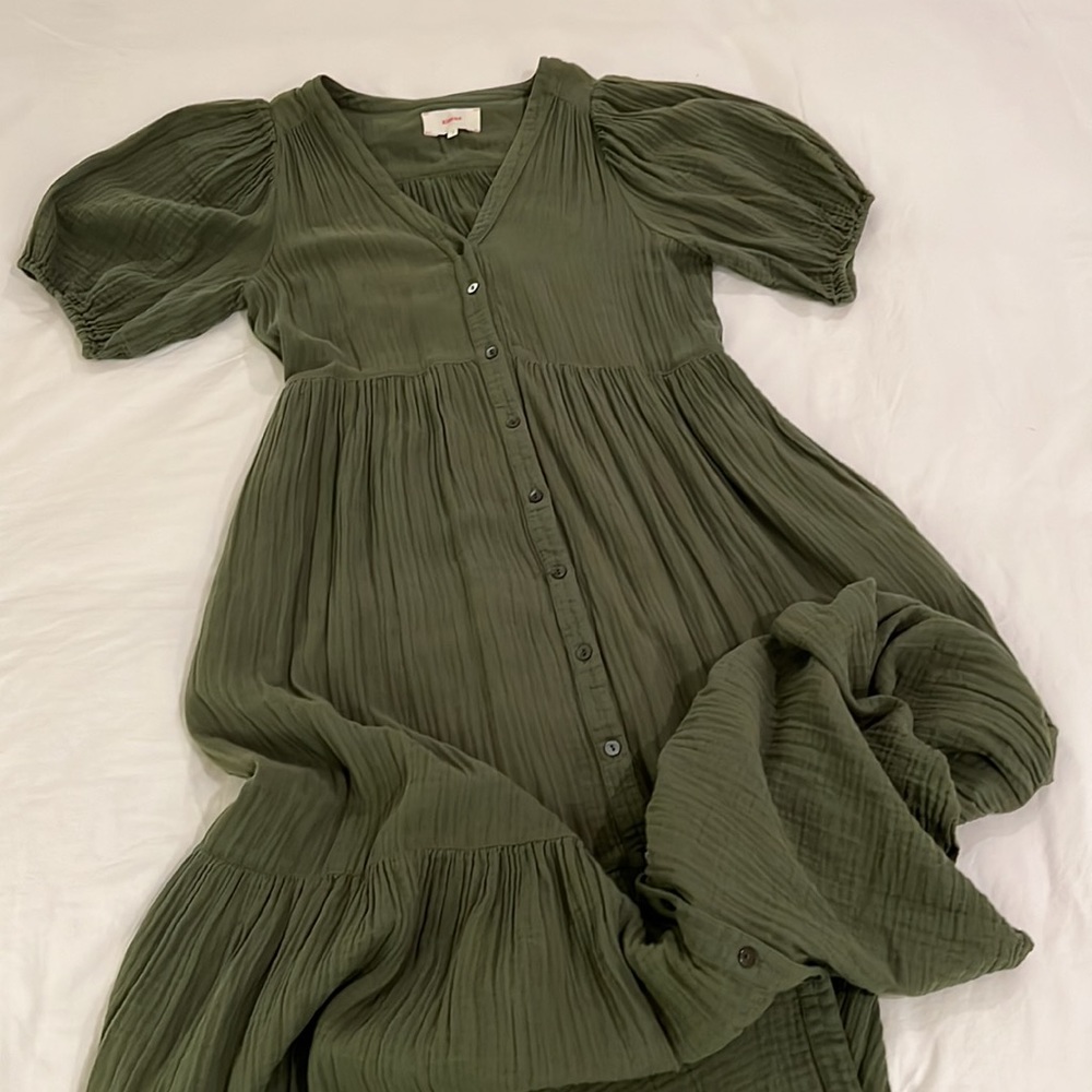 Xirena olive maxi dress sz Small